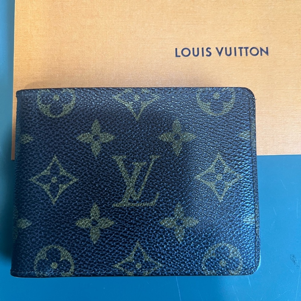 Louis Vuitton Monogram Multiple Wallet